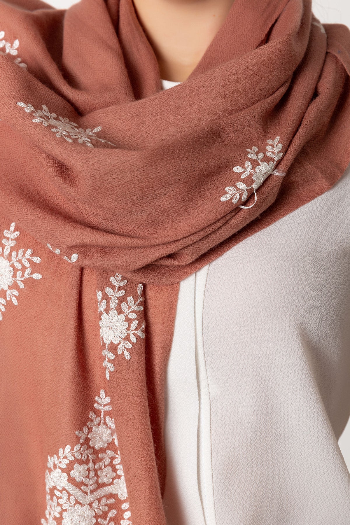 Embroidery Lace Edges Cashmere & Silk - Peach Ivory