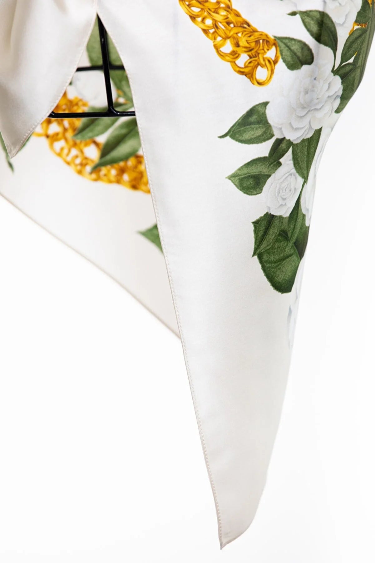 Square Silk Big Size Scarf 90x90 - White Roses