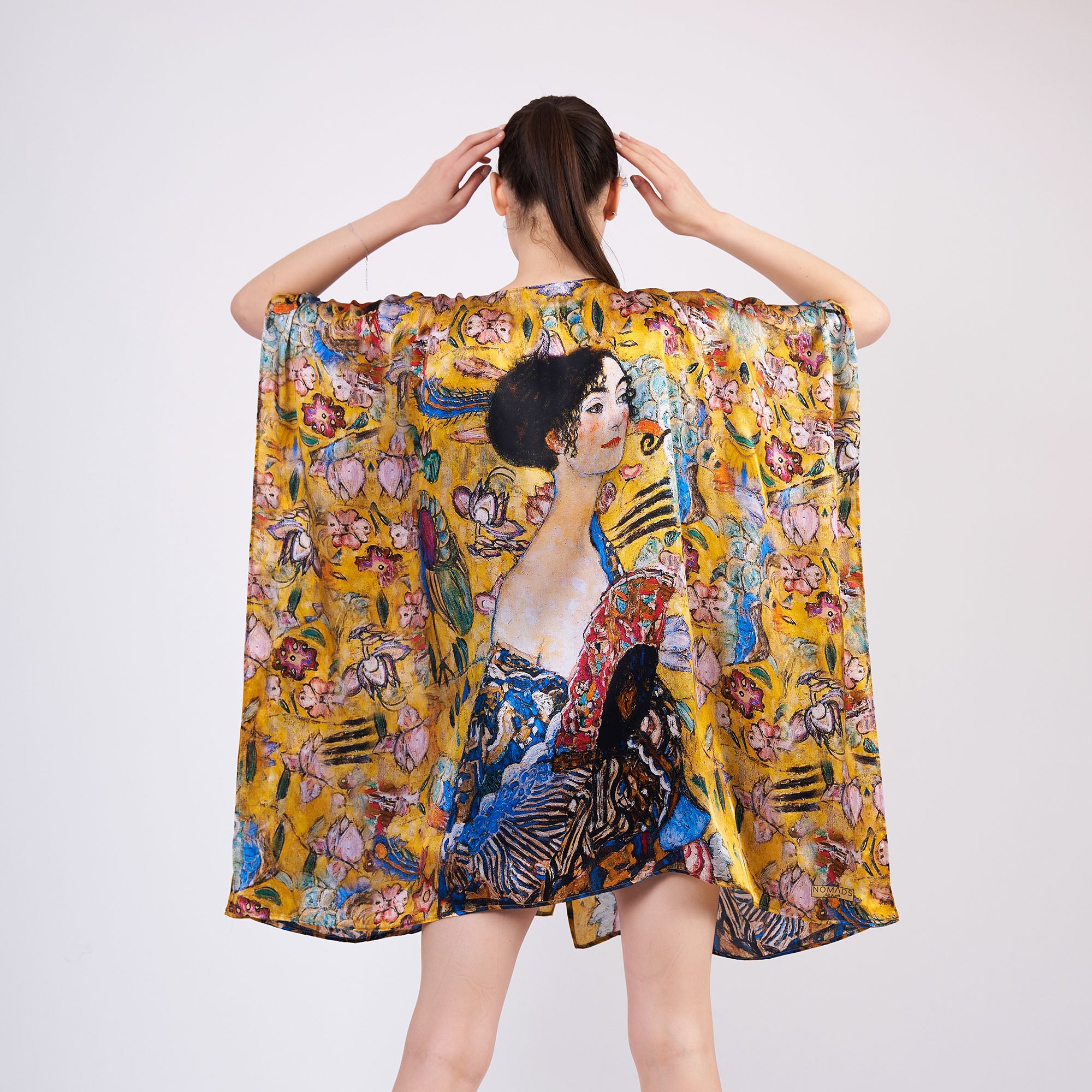 Short Kimono Pareo Mulberry Silk - Gustav Klimt Lady with Fan