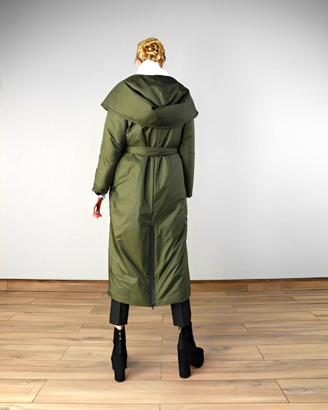 Avant-Garde Rain Coat Design 36026 - Green