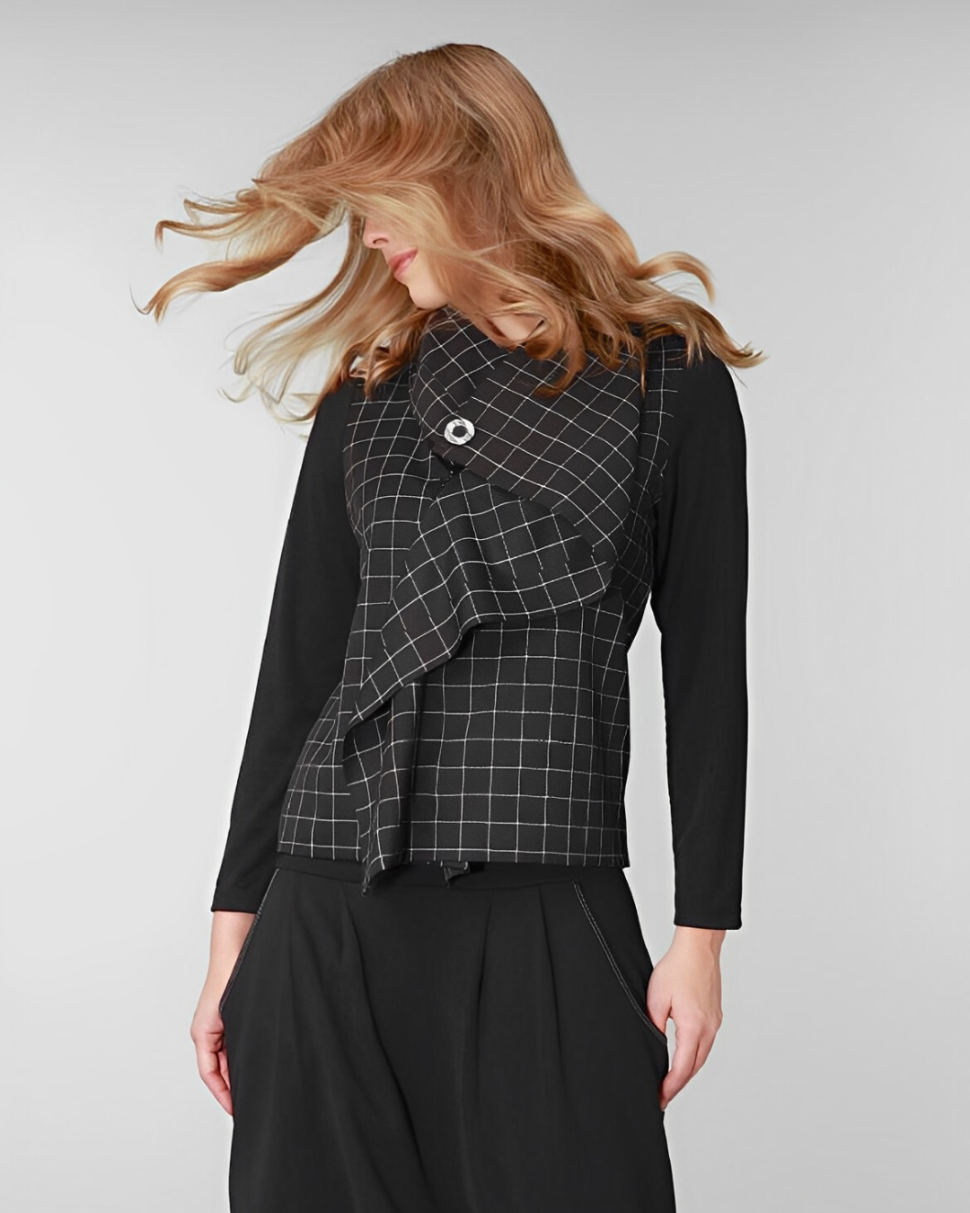 Fashion Forward Vest Design 225047 - Original Black