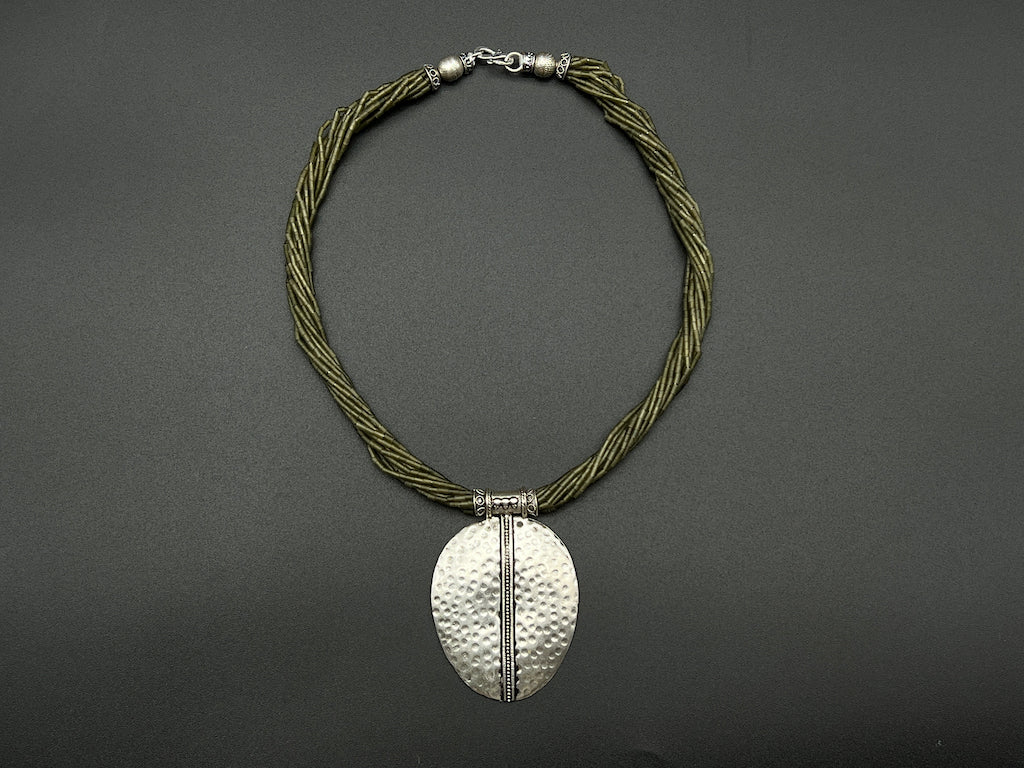 Handmade Vintage Necklace - Jade Chains Big Hammered seed