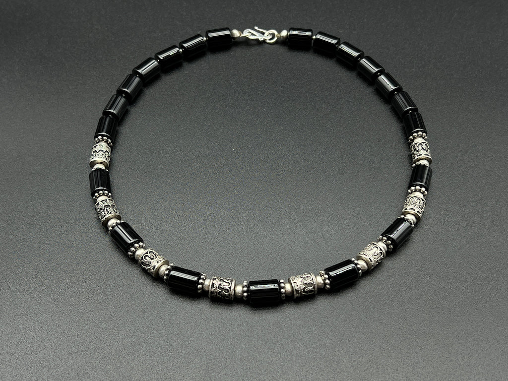 Handmade Vintage Necklace - Onyx Cylinders Shine Necklace
