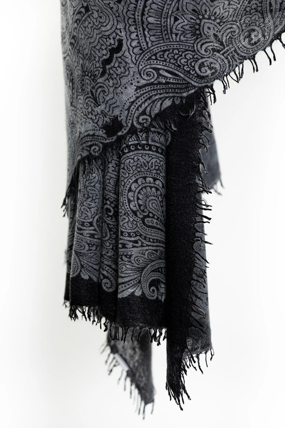 Sparge Thick Knit Baby Cashmere Printed Shawl Paisley - Black