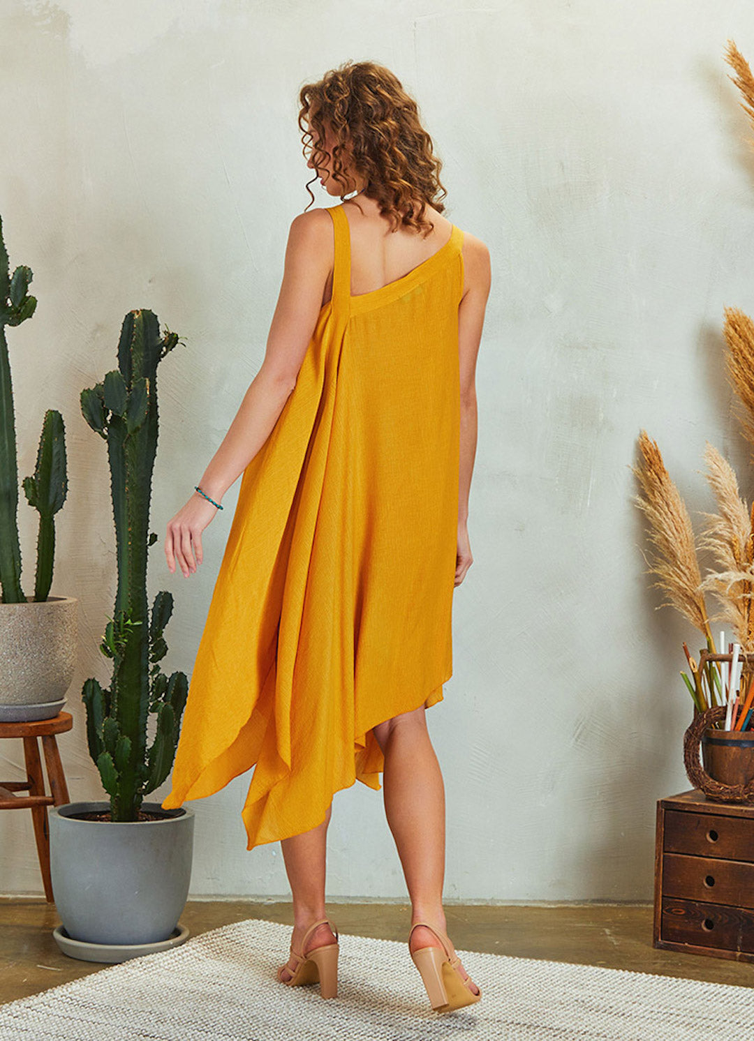 Asymmetrical Loose Fit Flowy Dress - Yellow