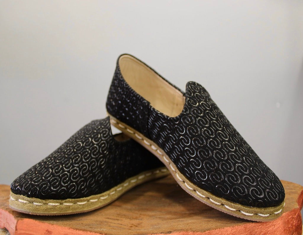 Black Embroidered Handmade Leather Shoes - Mawlana Cashmere & Silk