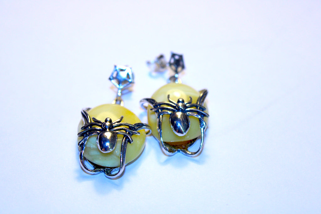 Spider Bottom Hard Yellow Amber Push Pin Earing - Mawlana Cashmere & Silk