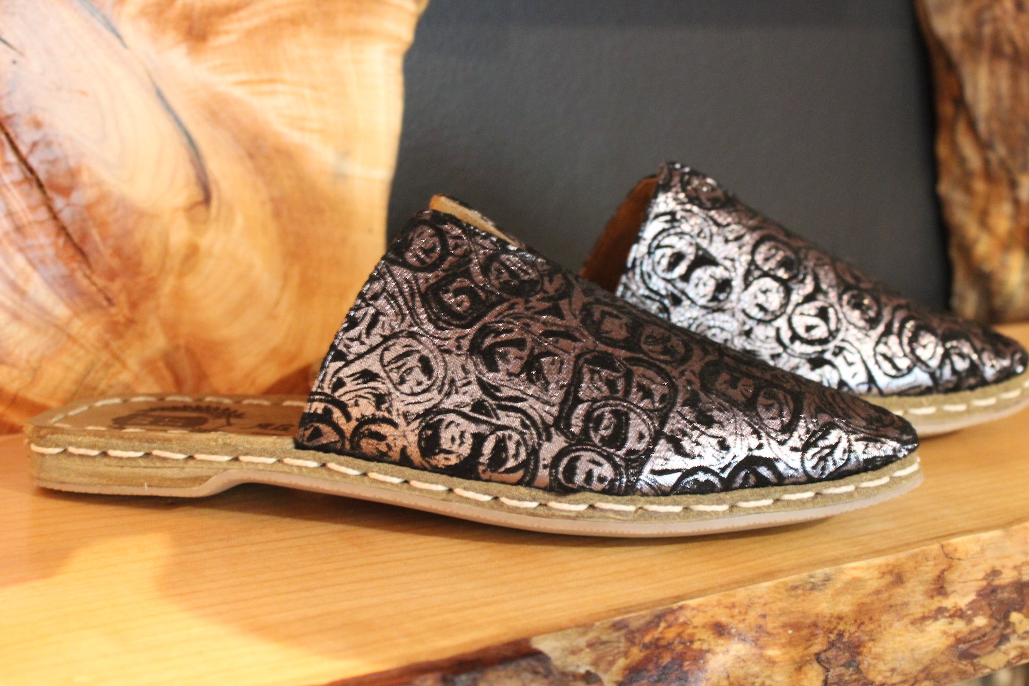 SIlver Embroidered Handmade Slippers - Mawlana Cashmere & Silk
