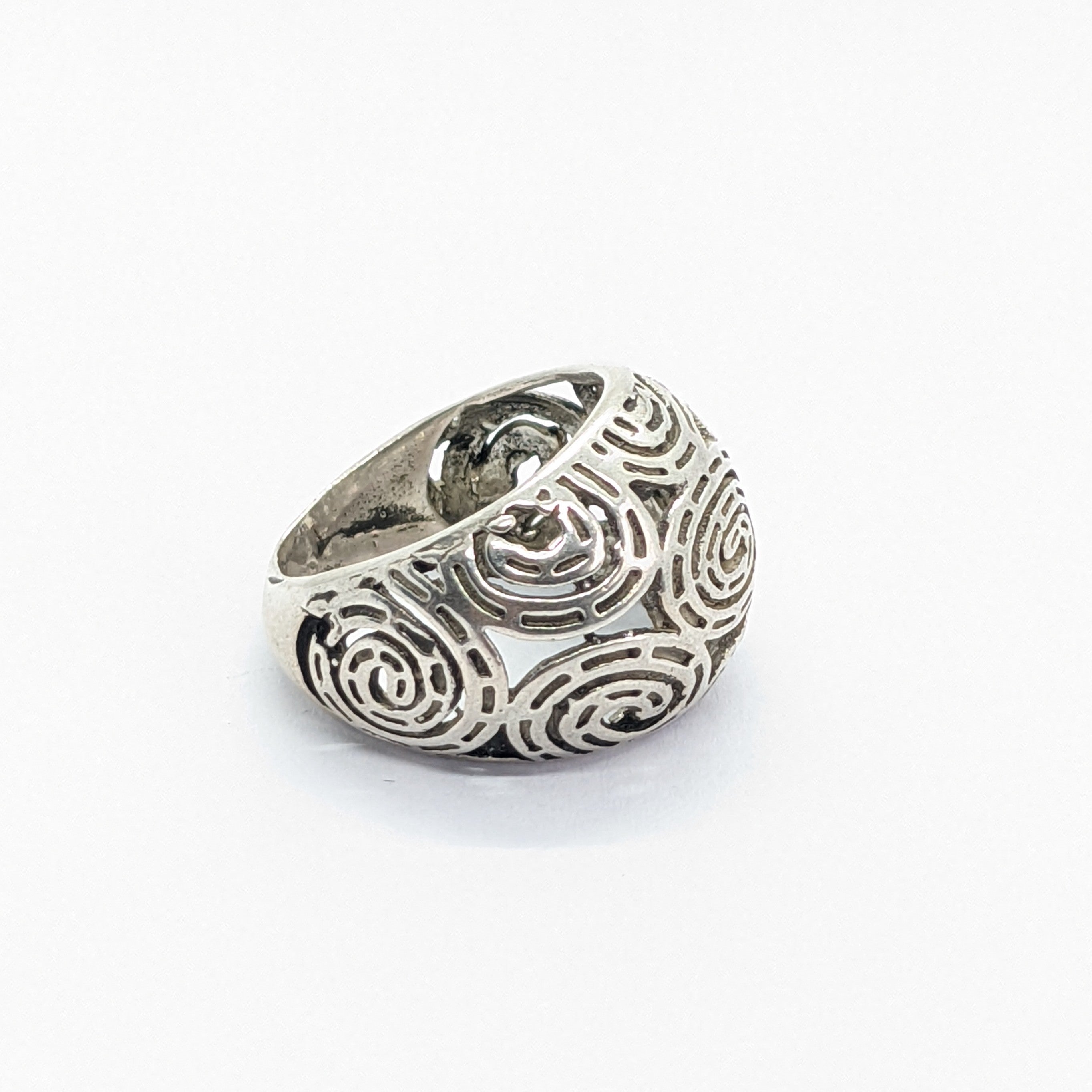 Swirl Ring Size 7 Vintage Design