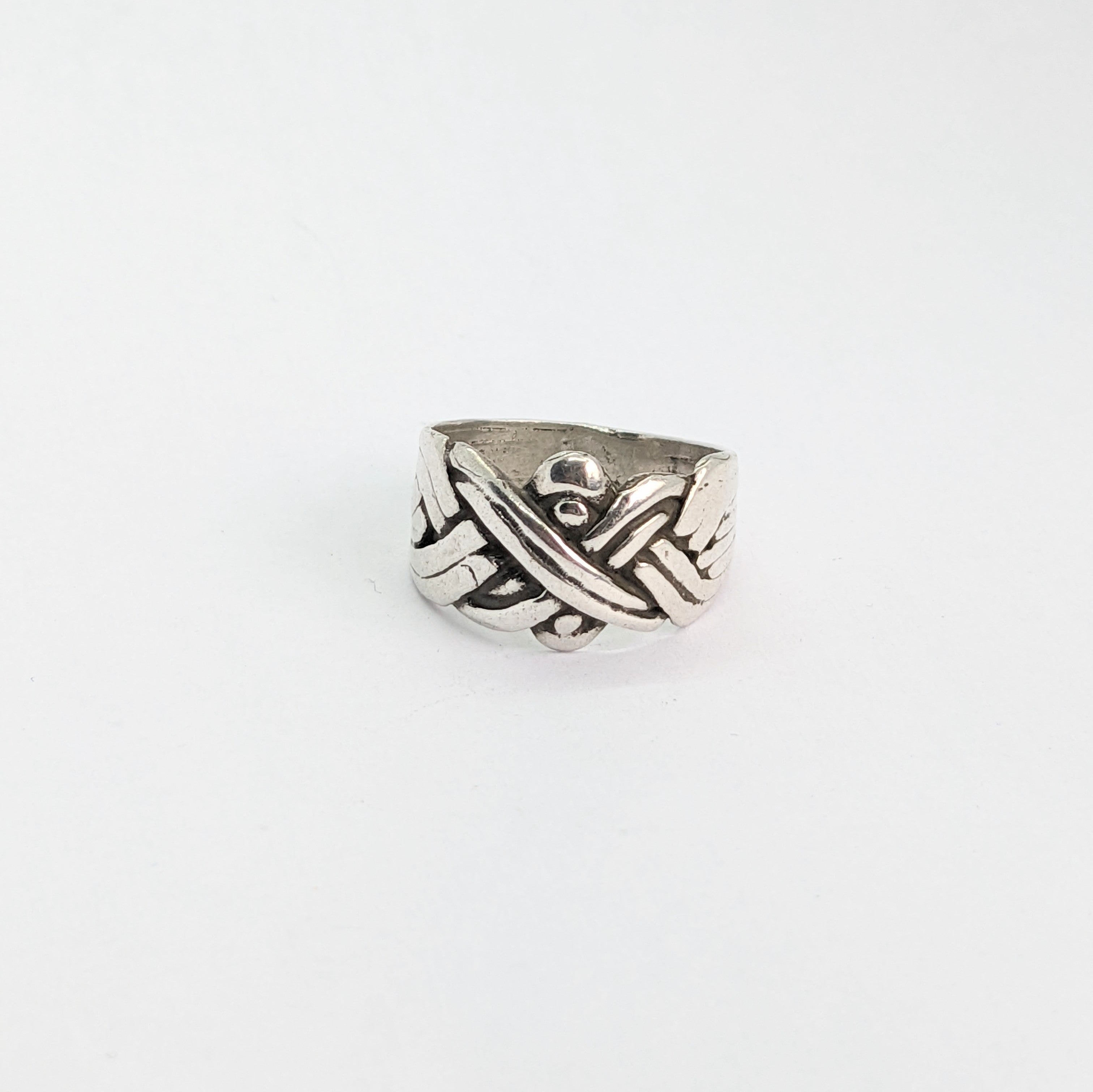 Crossing Armor Ring Size 8