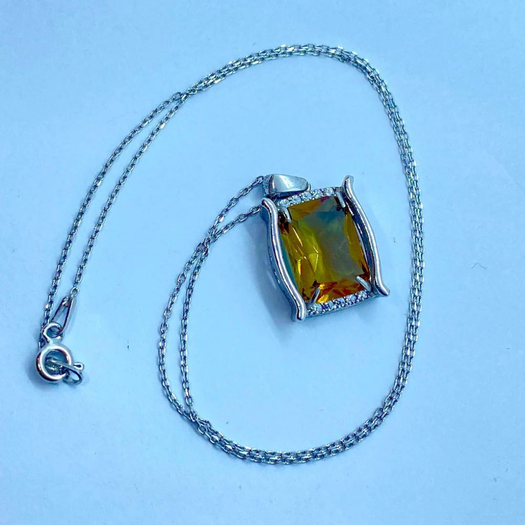 Zultanite Pendant with Chain - Mirror Pave