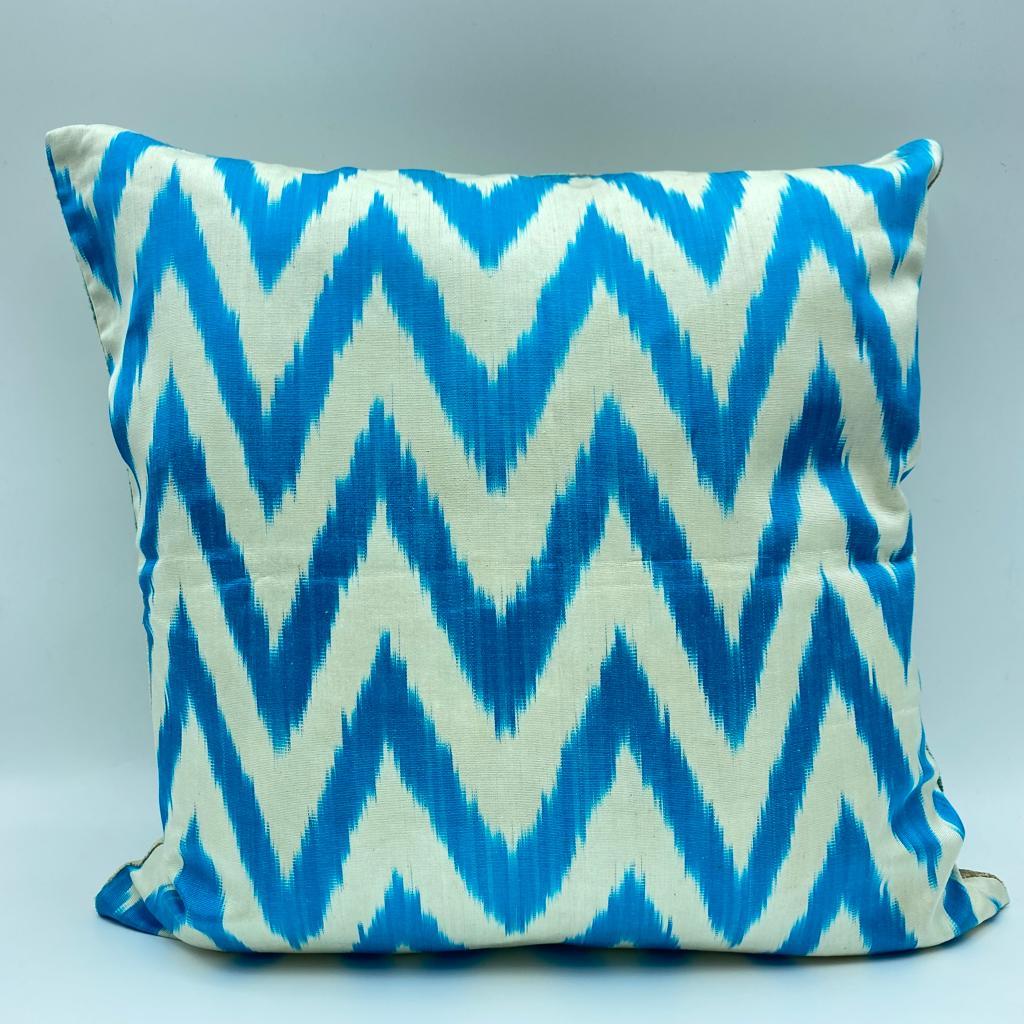 Set of 2 Velvet Silk Square Cushion Big 50x50CM IKAT Silk Back - Zag Turquoise